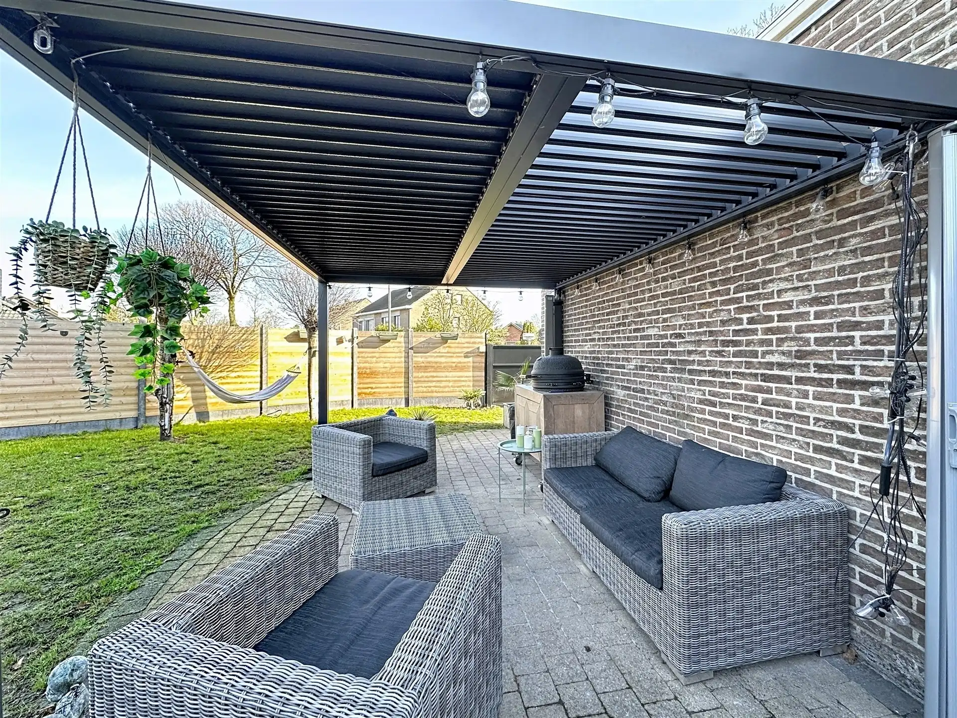 Recente half-open bebouwing met 4 slaapkamers gelegen in zeer aantrekkelijke wijk foto 8