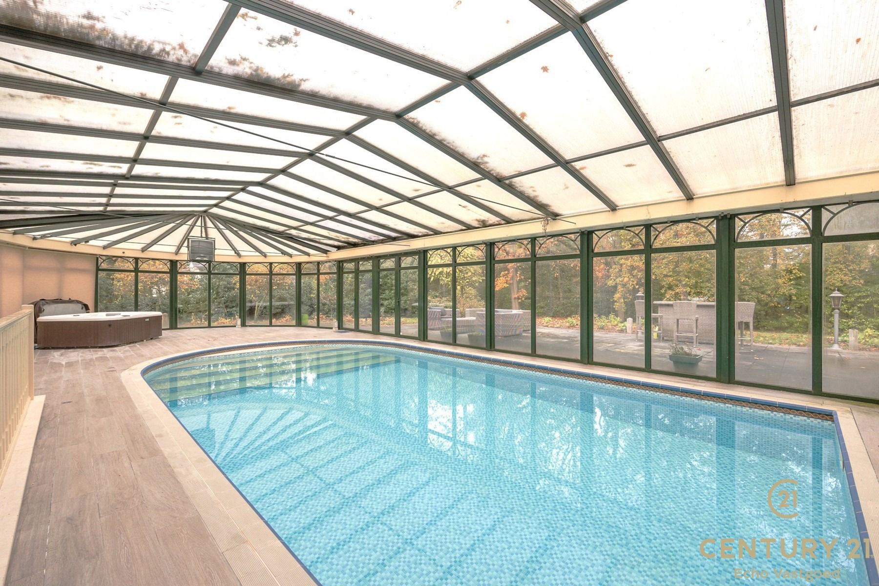 Imposante villa met wellness en binnenzwembad op ca 4950m² foto 13