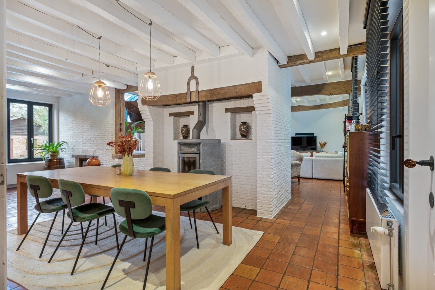 Charmante hoeve met 4 slaapkamers op een riant perceel! foto 5