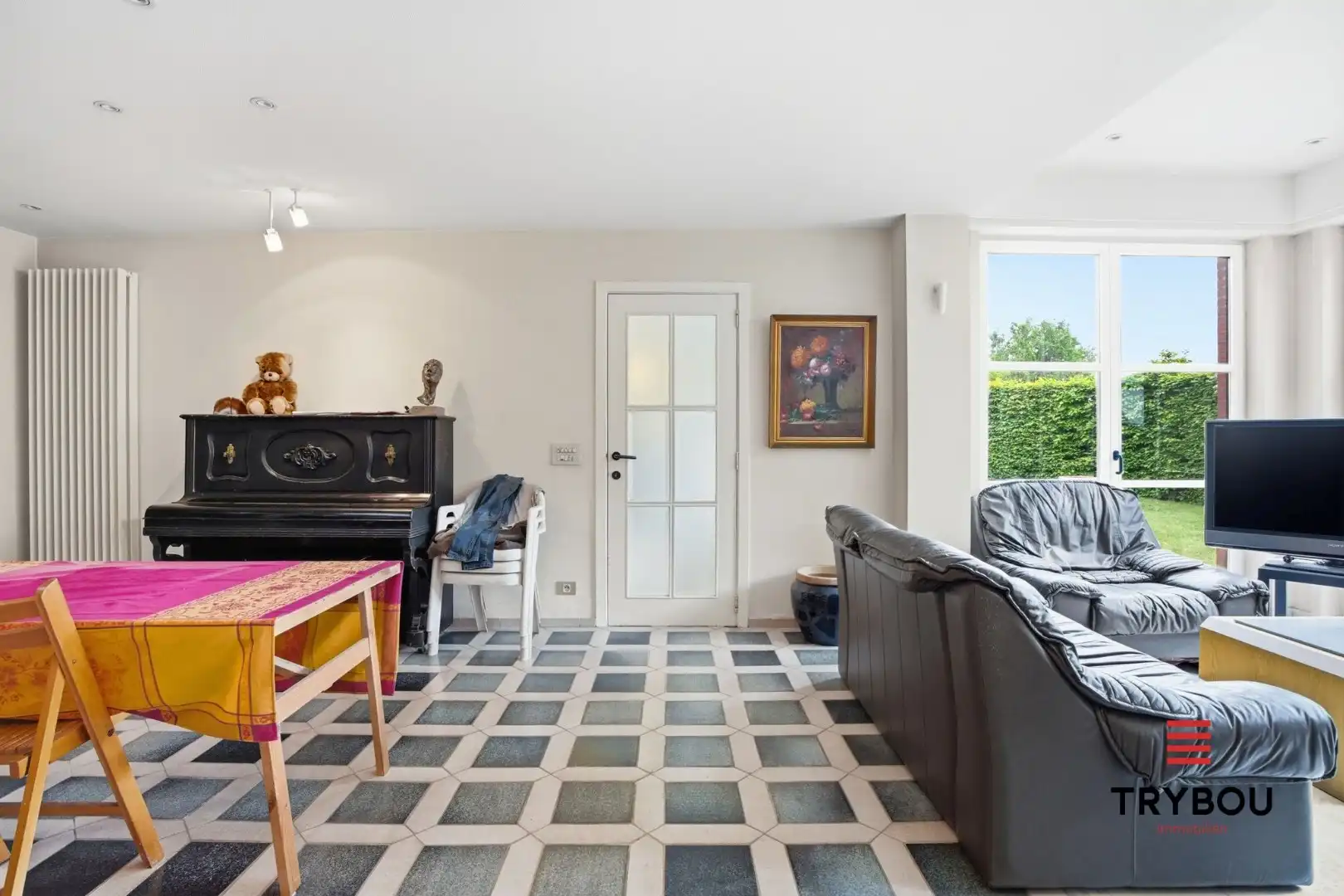 Alleenstaande woning met handelsruimte!  foto 6