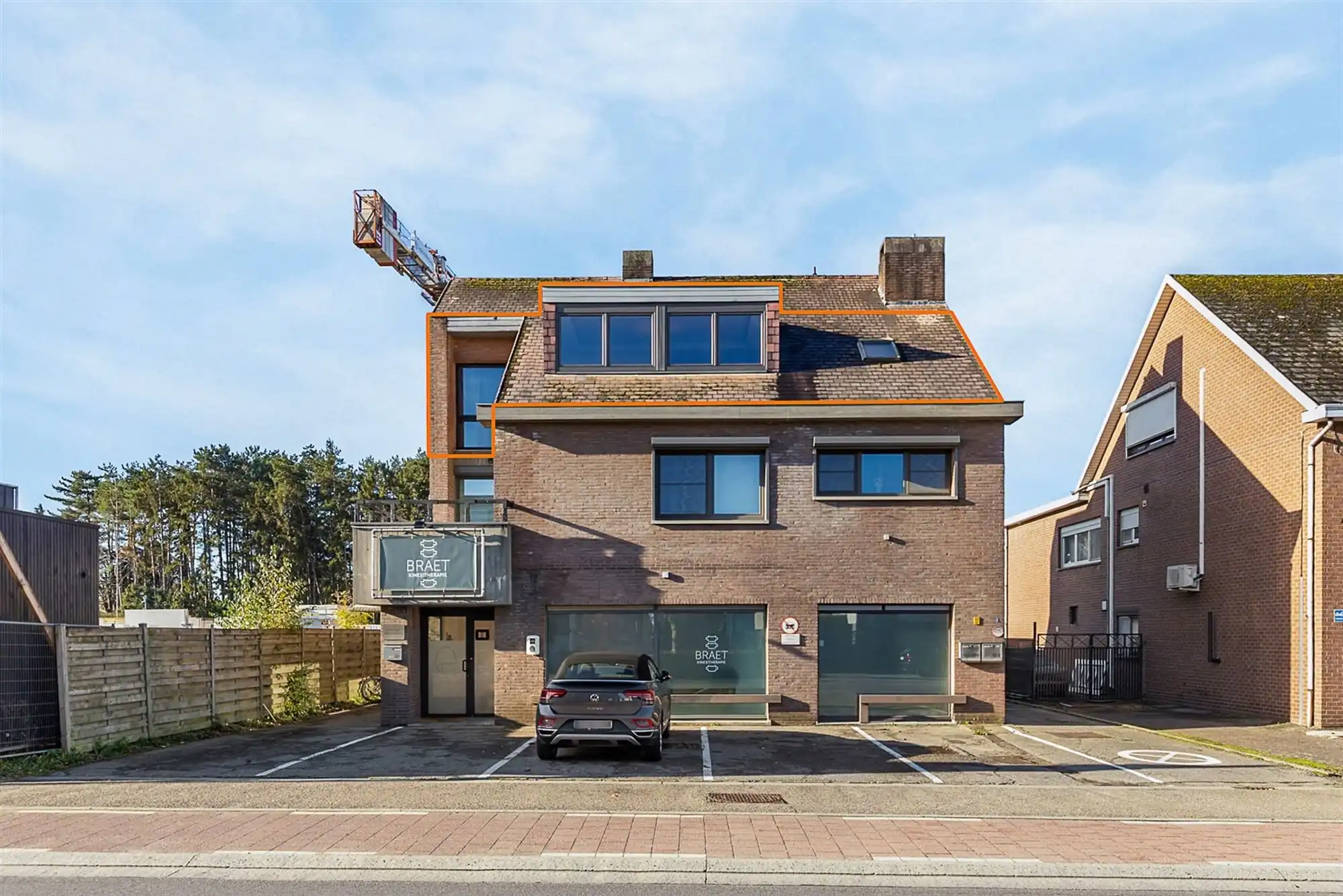 PERFECT ONDERHOUDEN APPARTEMENT MET 1 SLAAPKAMER OP CENTRALE LIGGING IN KOERSEL CENTRUM foto 2