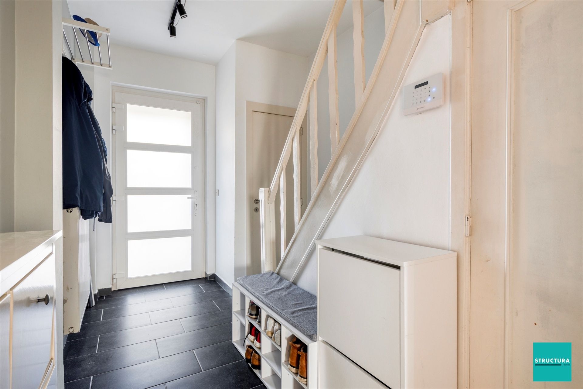 Instapklare, volledig gerenoveerde woning met 3 kamers foto 11