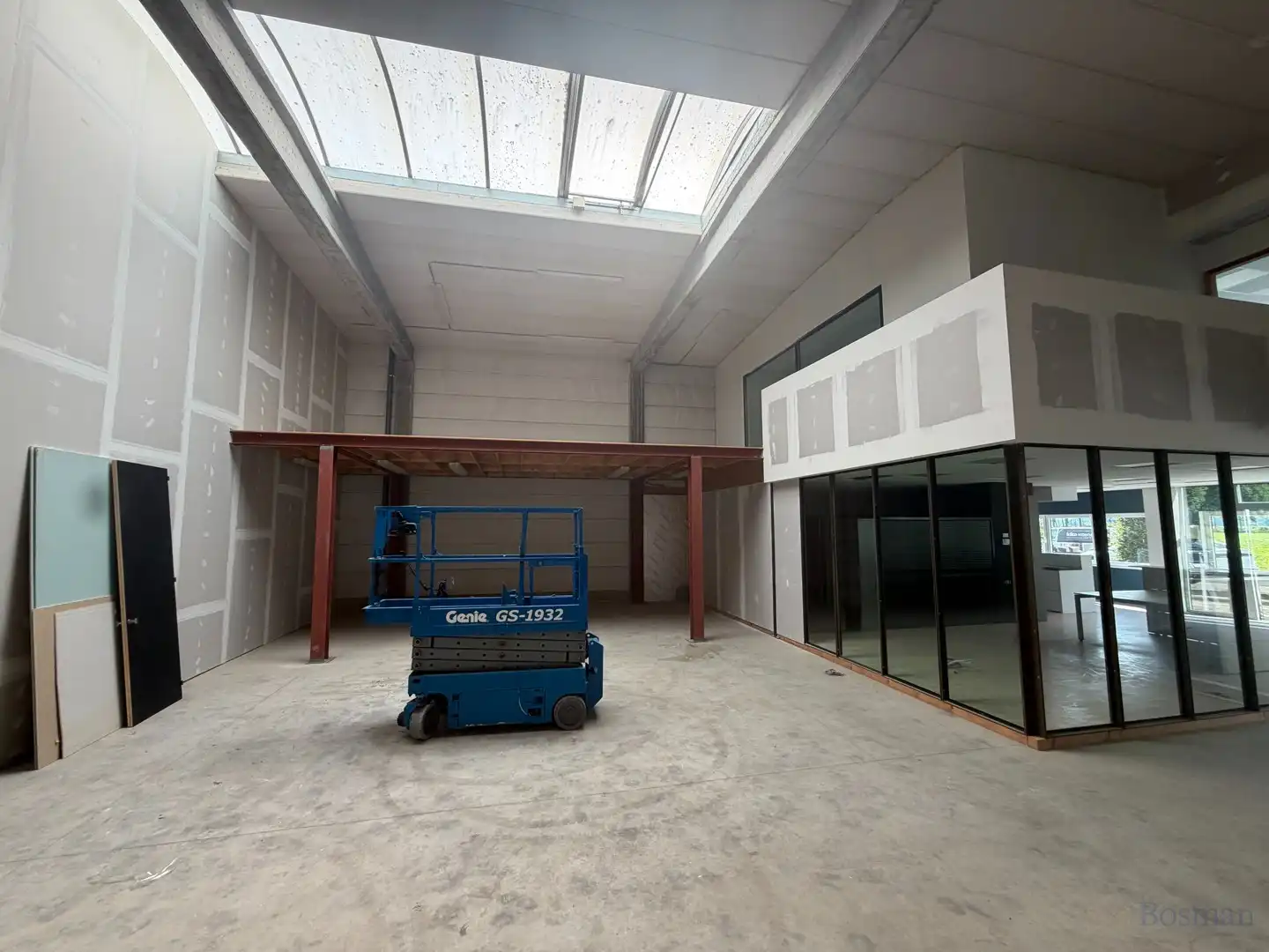 Handelspand (336m²) te huur in Geel foto 7