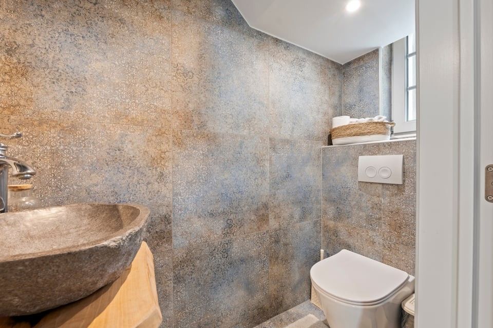 RUIME, GERENOVEERDE OPEN BEBOUWING MET 6 SLKS EN KNAPPE TUIN IN ALKEN foto 39