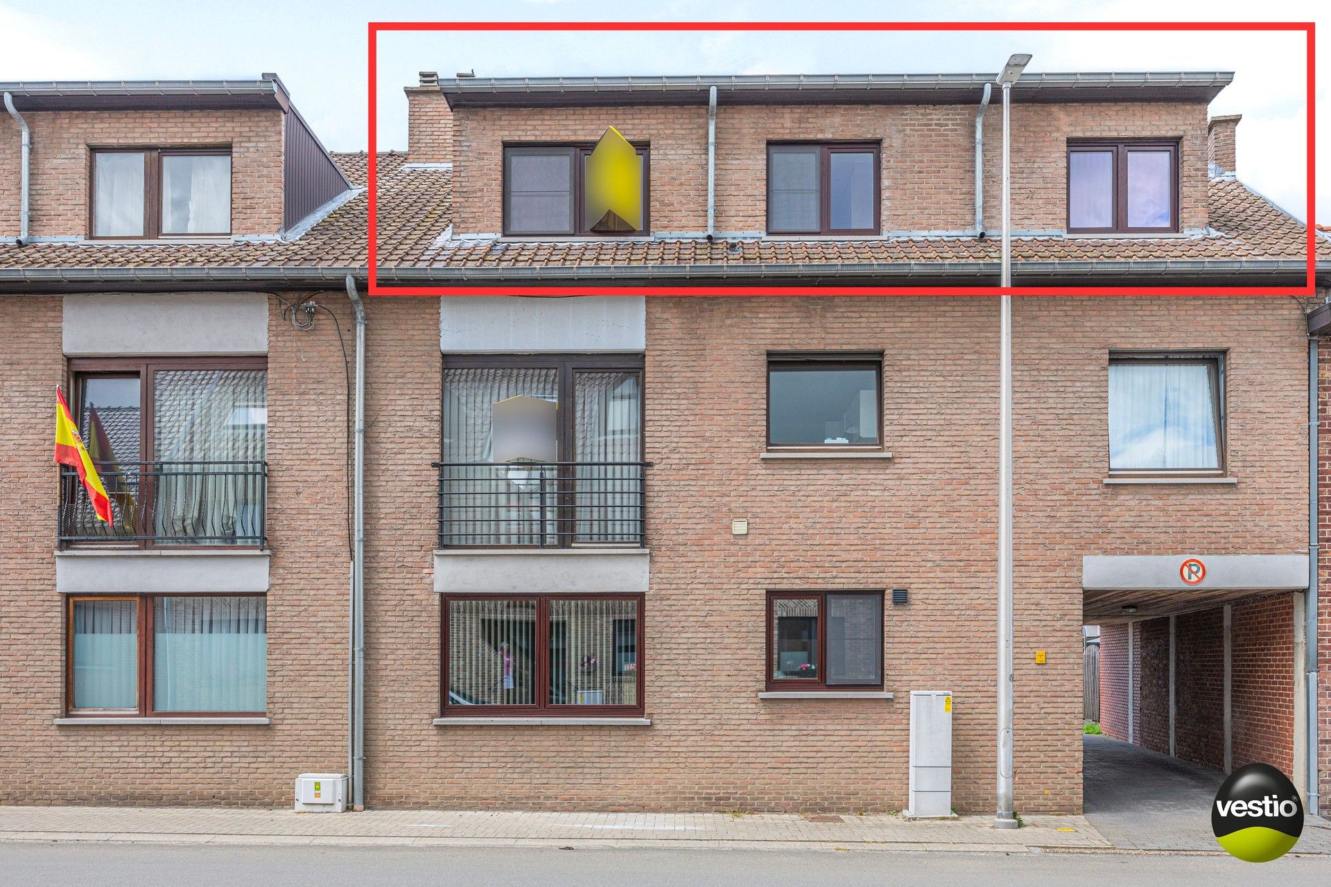 OPGEFRIST APPARTEMENT MET 3 SLK EN GARAGE foto 2