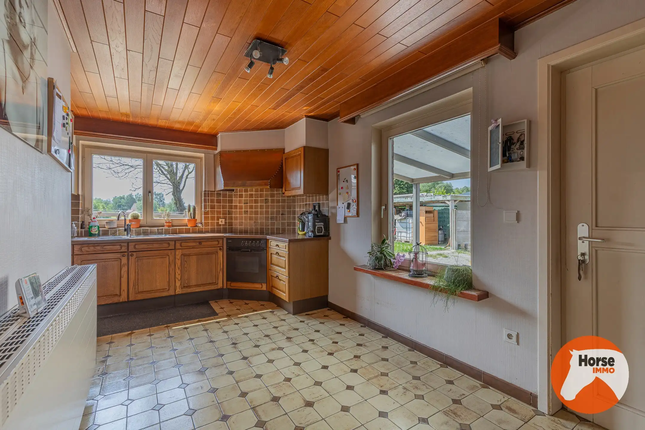 LEBBEKE - Charmante woning met paardenaccommodatie. foto 8