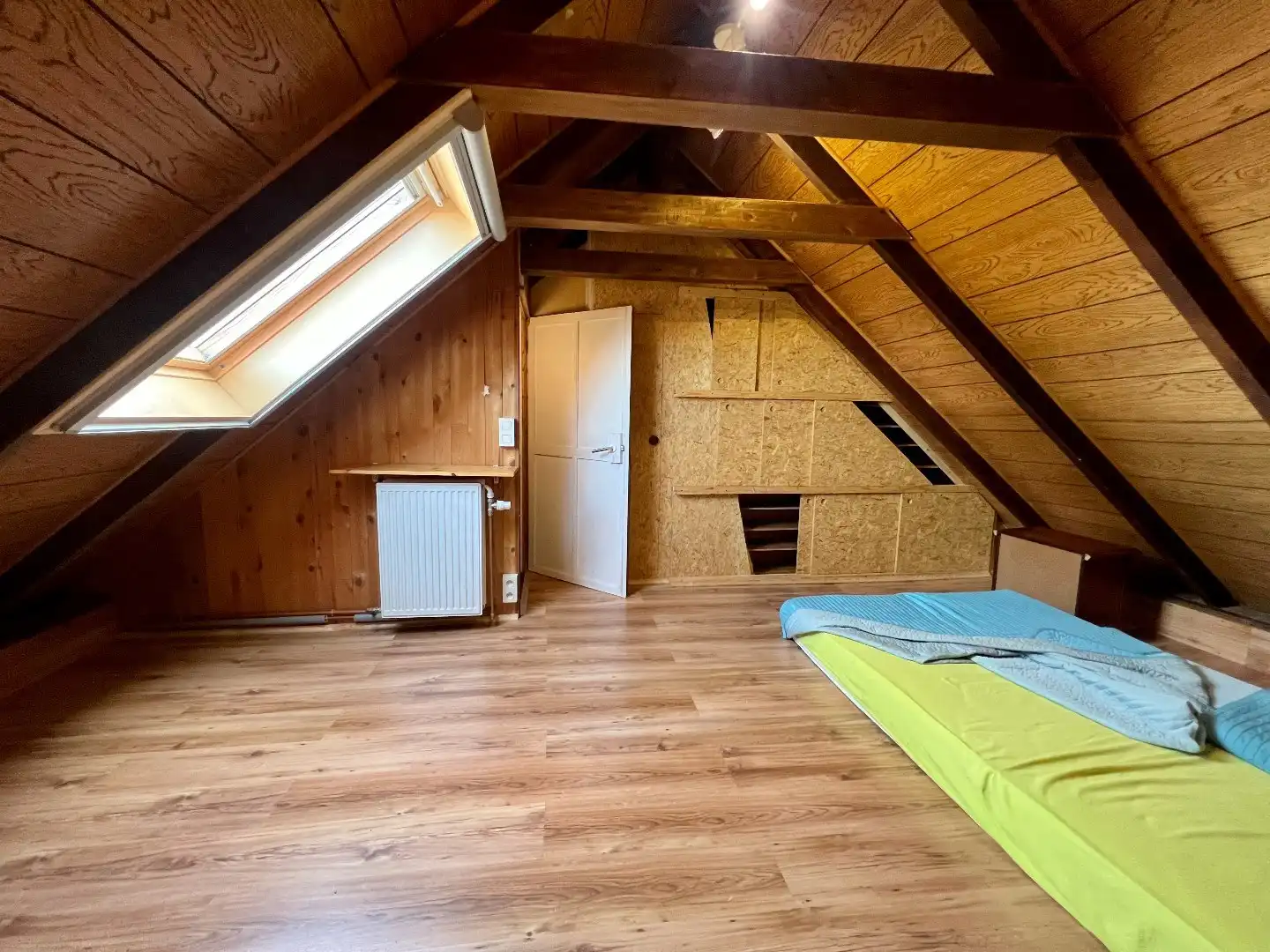 Charmante woning met tuin, garage en landelijk zicht foto 9