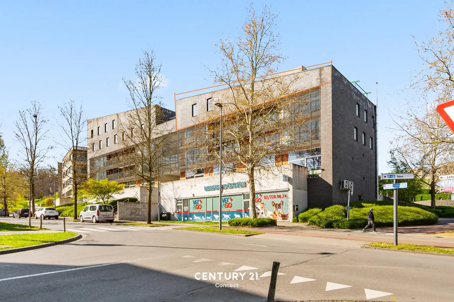Penthouse met 3 slaapkamers en staanplaats in Leuven. foto {{pictureIndex}}