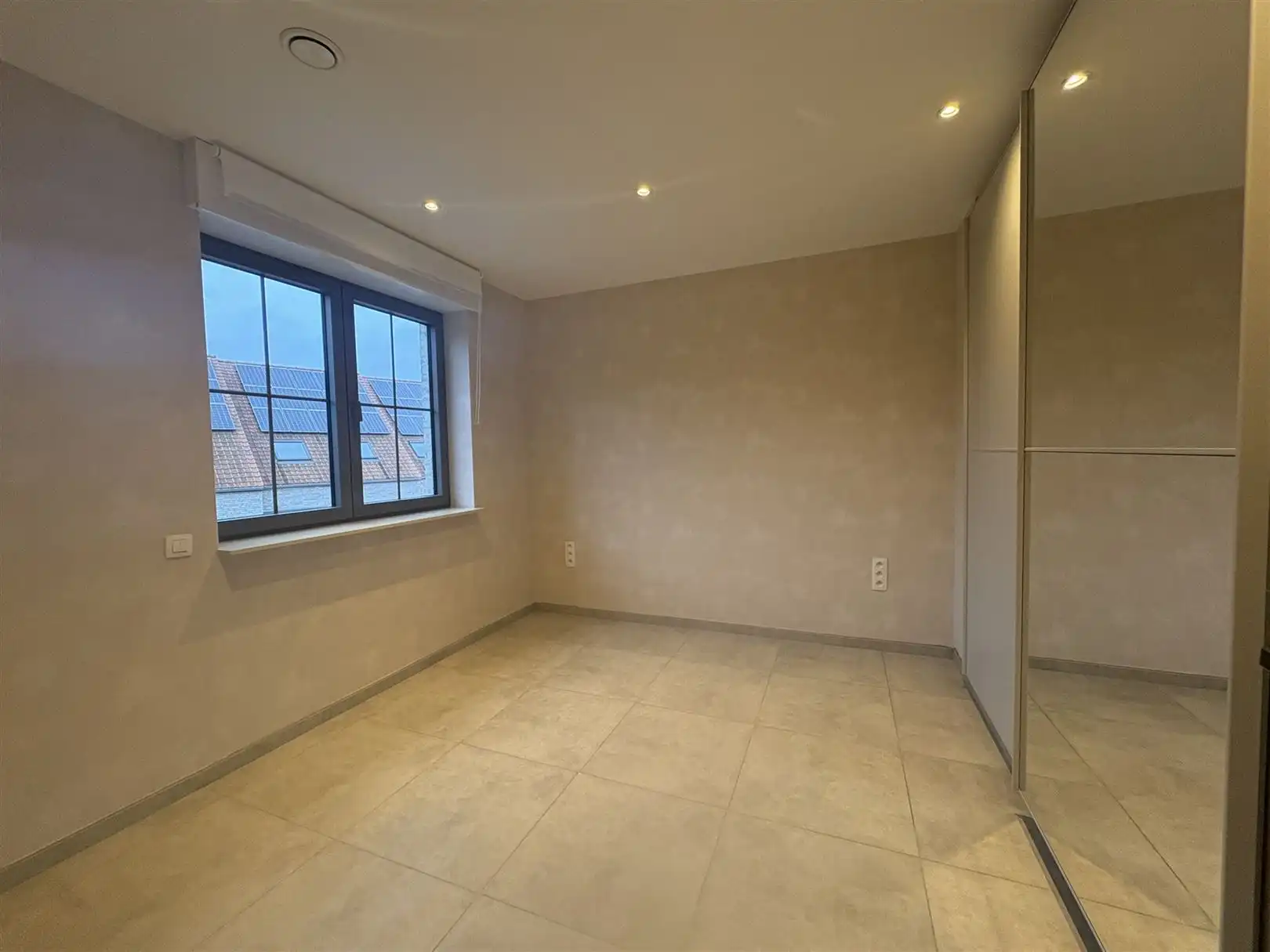 Woning te huur met luxe en elegante afwerking! foto 12