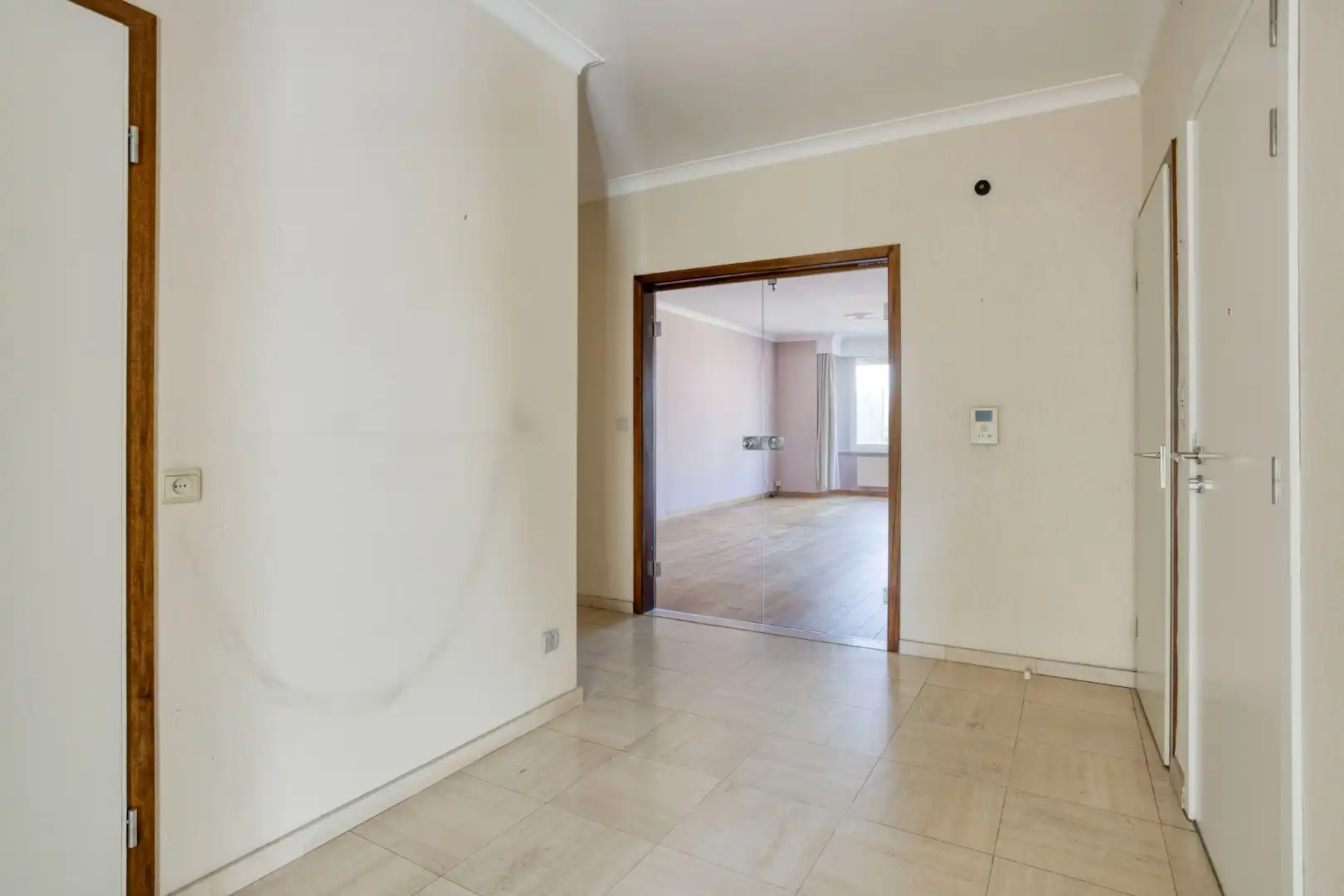 Ruim appartement met vrij uitzicht en garage - centrum Tongeren foto 9