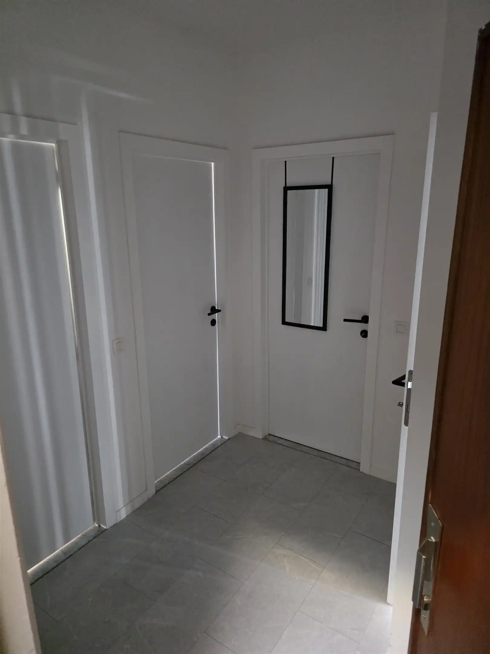 Lichtrijk appartement, centrum Wilrijk foto 4