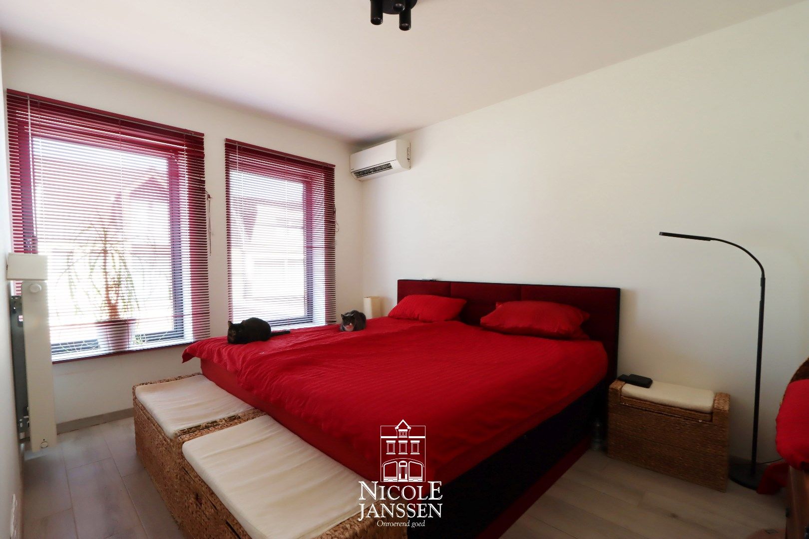 Ruim ingedeeld penthouse met drie slaapkamers en ruim terras in het centrum  foto 12