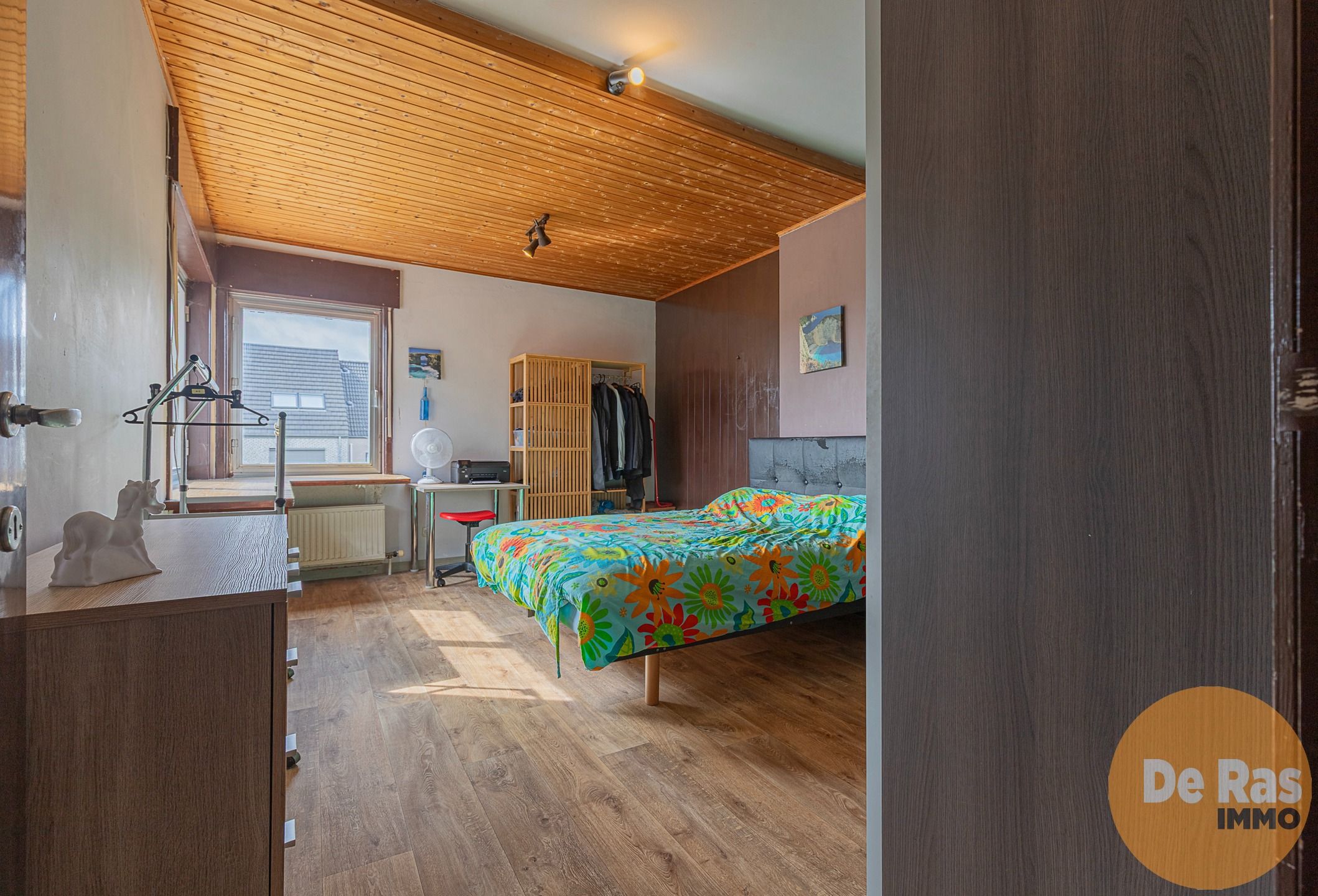 DENDERHOUTEM - RUIME WONING MET TUIN EN GARAGE foto 12