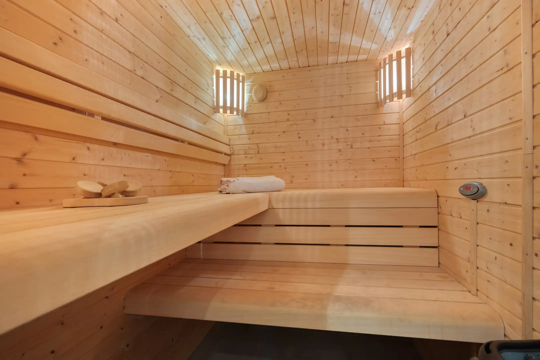 Charmante villa met zwembad en poolhouse in alle privacy foto 30