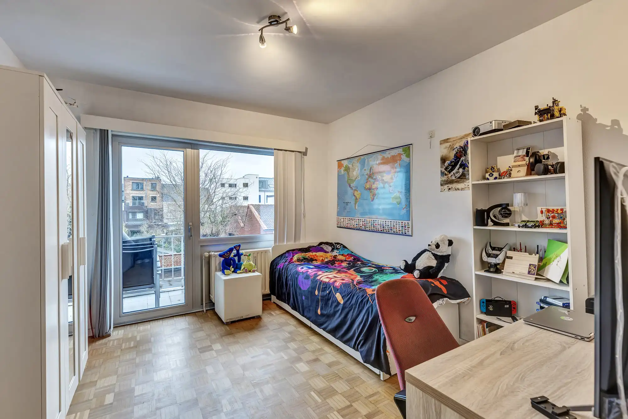 Tweeslaapkamer appartement met garage op toplocatie! foto 10