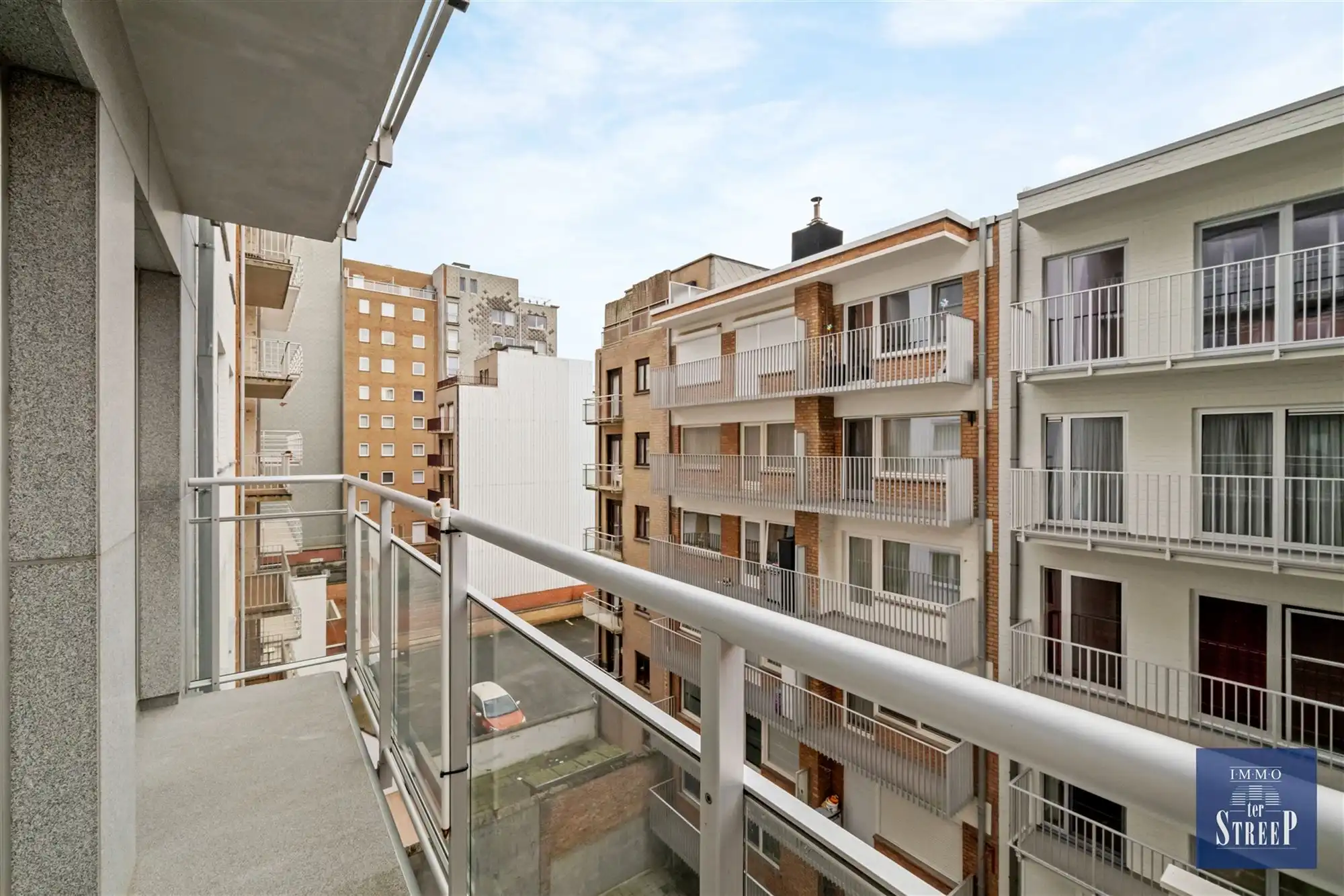 Appartement met 2 slaapkamers op de zeedijk foto 18