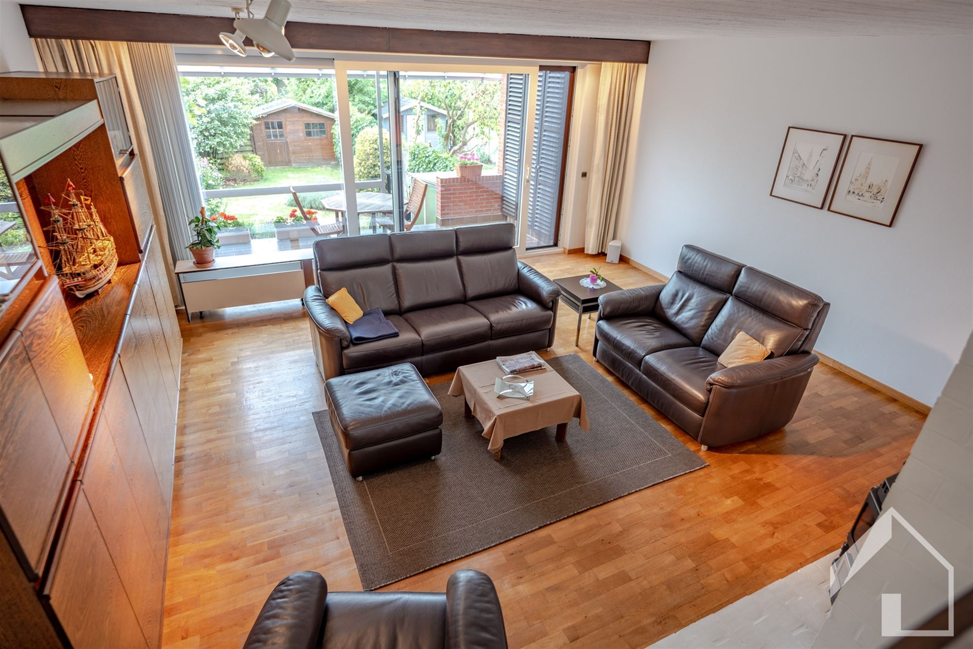 Ruime woning met 4 slaapkamers foto 11