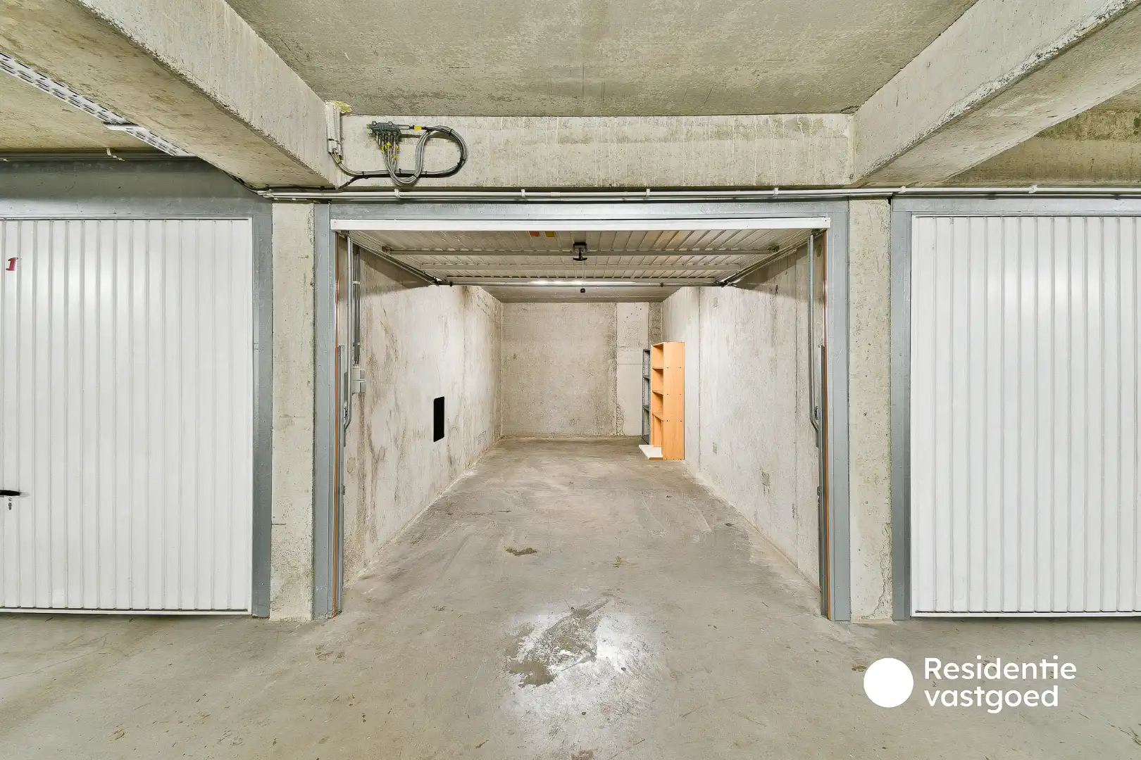 Afgesloten garagebox op centrale ligging in Gistel! foto 3