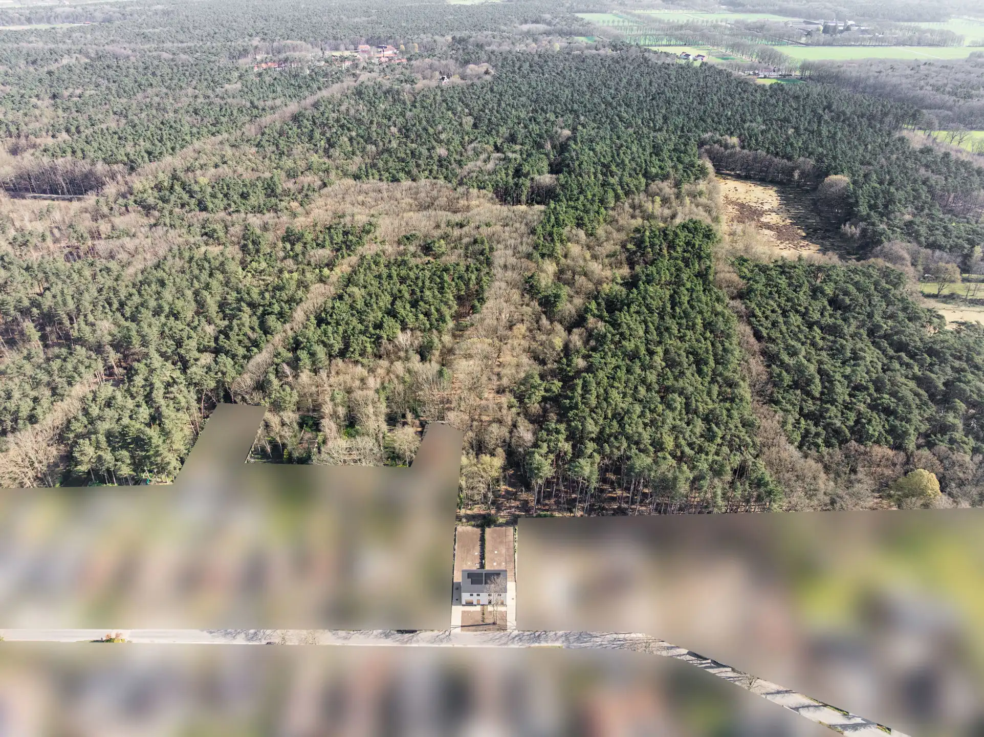 Stijlvolle nieuwbouwkoppelwoning met adembenemend boszicht foto 32