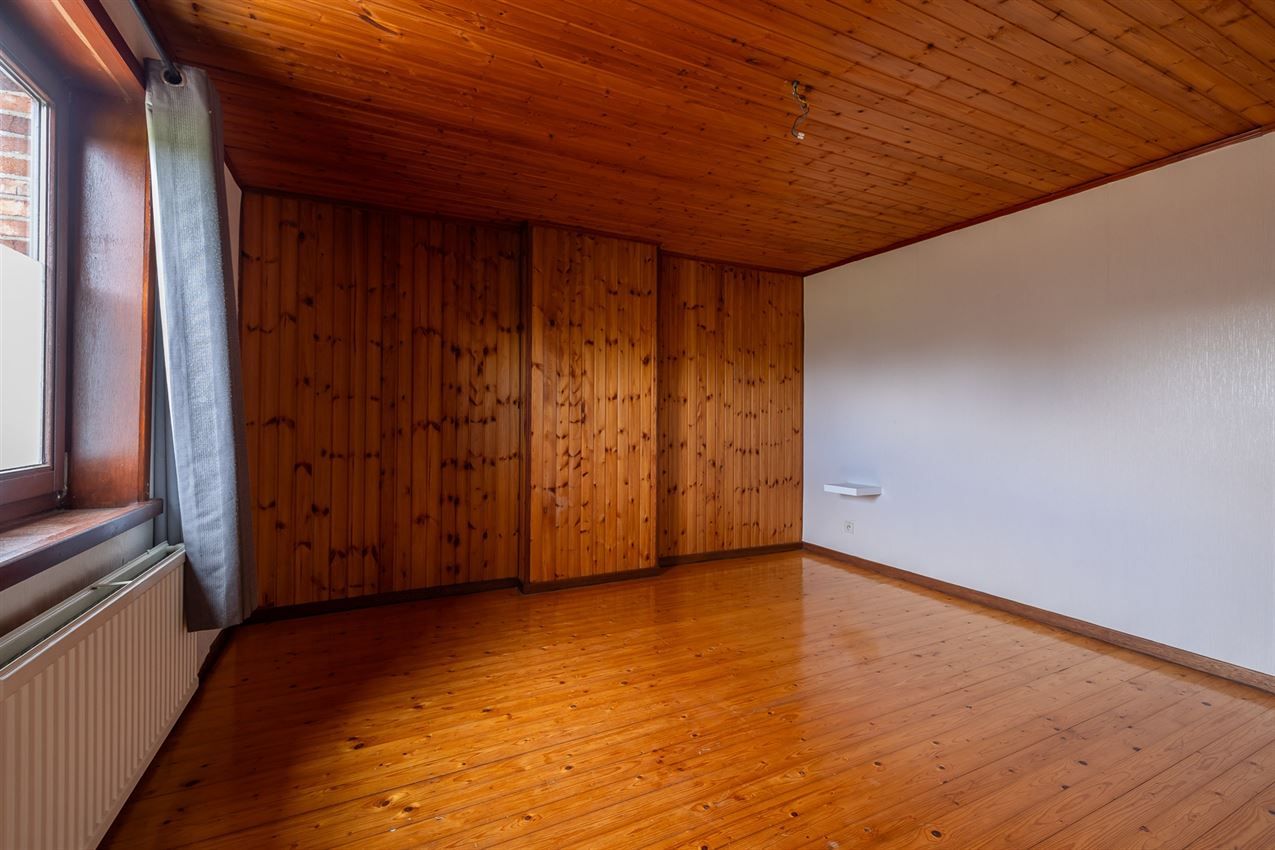 Vrijstaande woning met 3slk op 22a40ca op strategische ligging foto 23