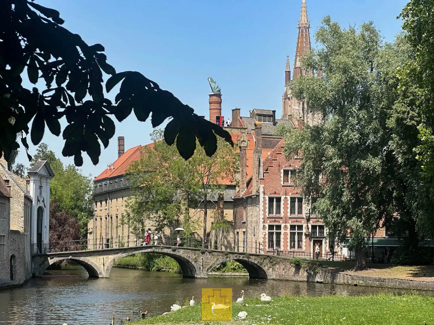authentiek trapgevelhuis met zonnige stadstuin op toplocatie nabij het Minnewater foto 28