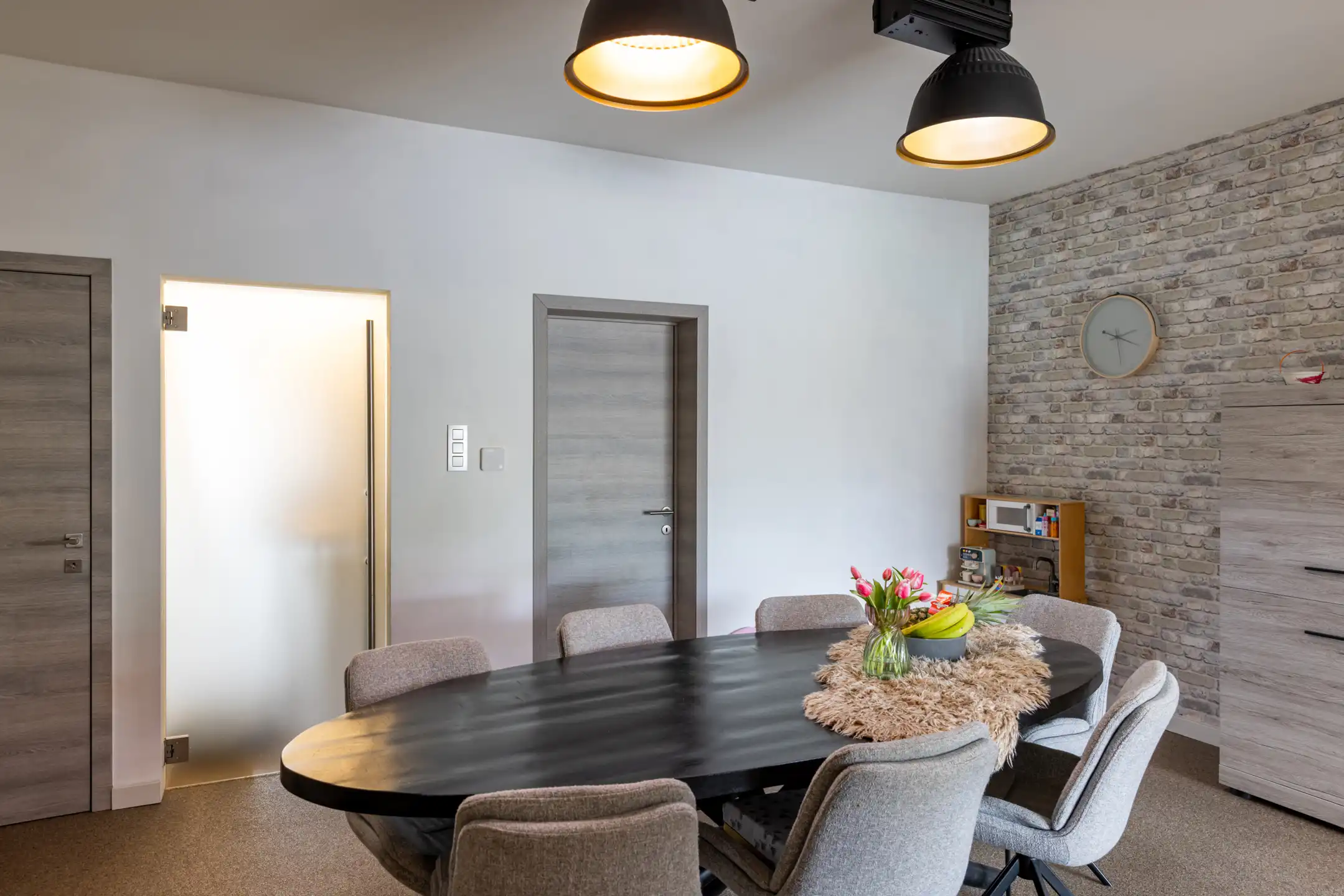 Ruime instapklare woning met 5 slaapkamers foto 7