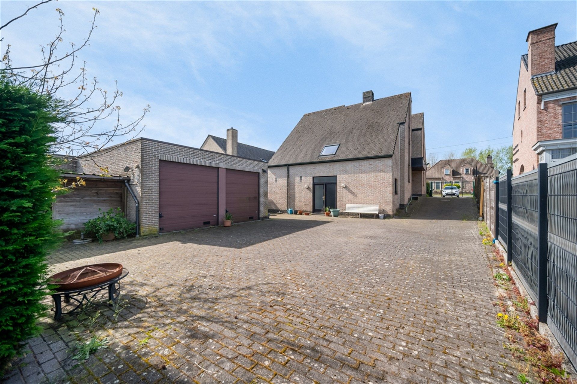 Ruime open bebouwing gelegen op verbindingsweg tussen Lede en Aalst foto 22