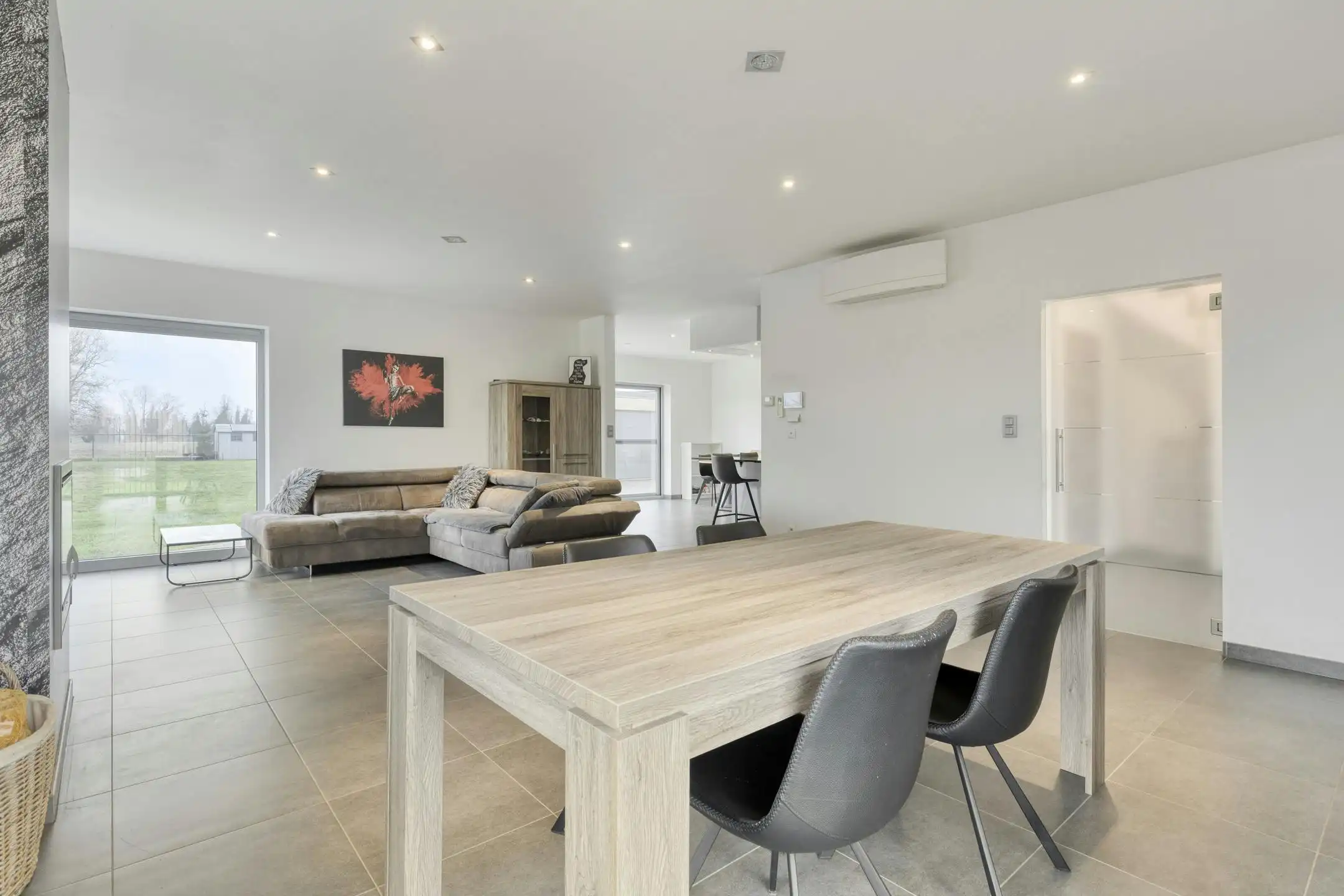 Modern alleenstaand huis te koop in Oppuurs foto 4