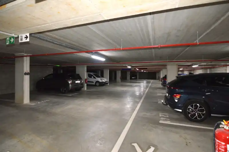 Autostaanplaats in Mechelen foto 4