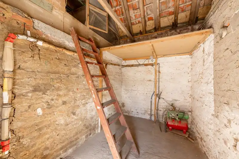 Grondig te renoveren woning op ruim perceel van 1384 m²  TE KOOP in Wielsbeke!⭐ foto 16
