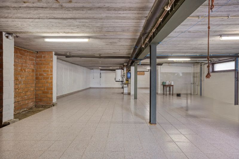 Vrijstaande ruime bungalow foto 11
