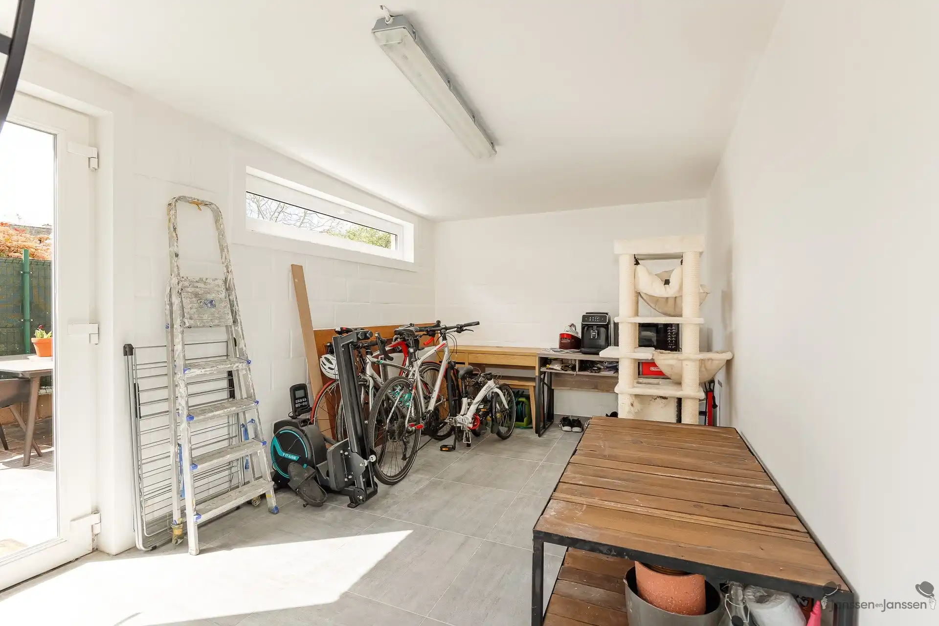 Instapklare rijwoning met 3 slpkmrs & tuin foto 9