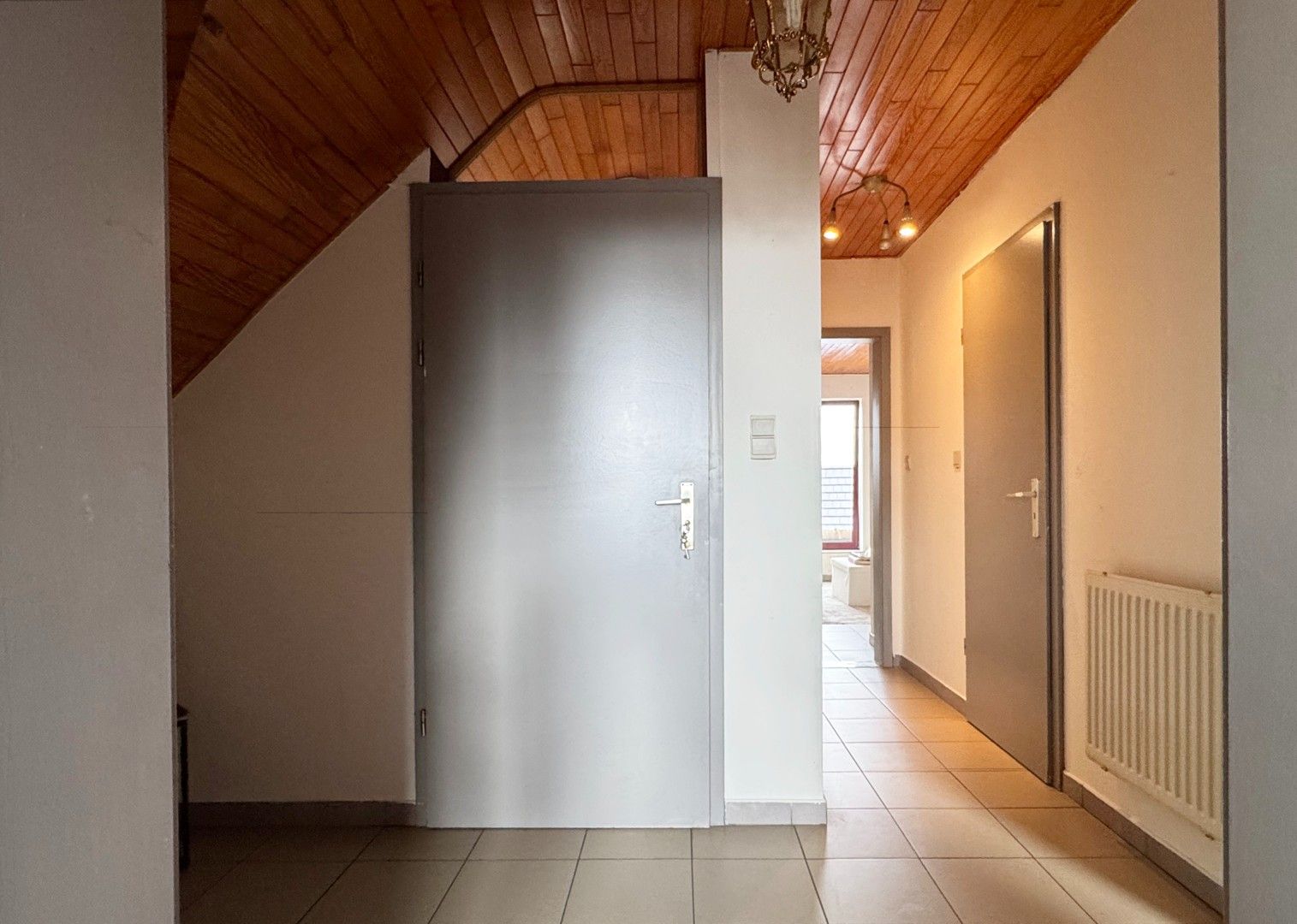 Mooi appartement met 2 slaapkamers in centrum Borgloon foto 5