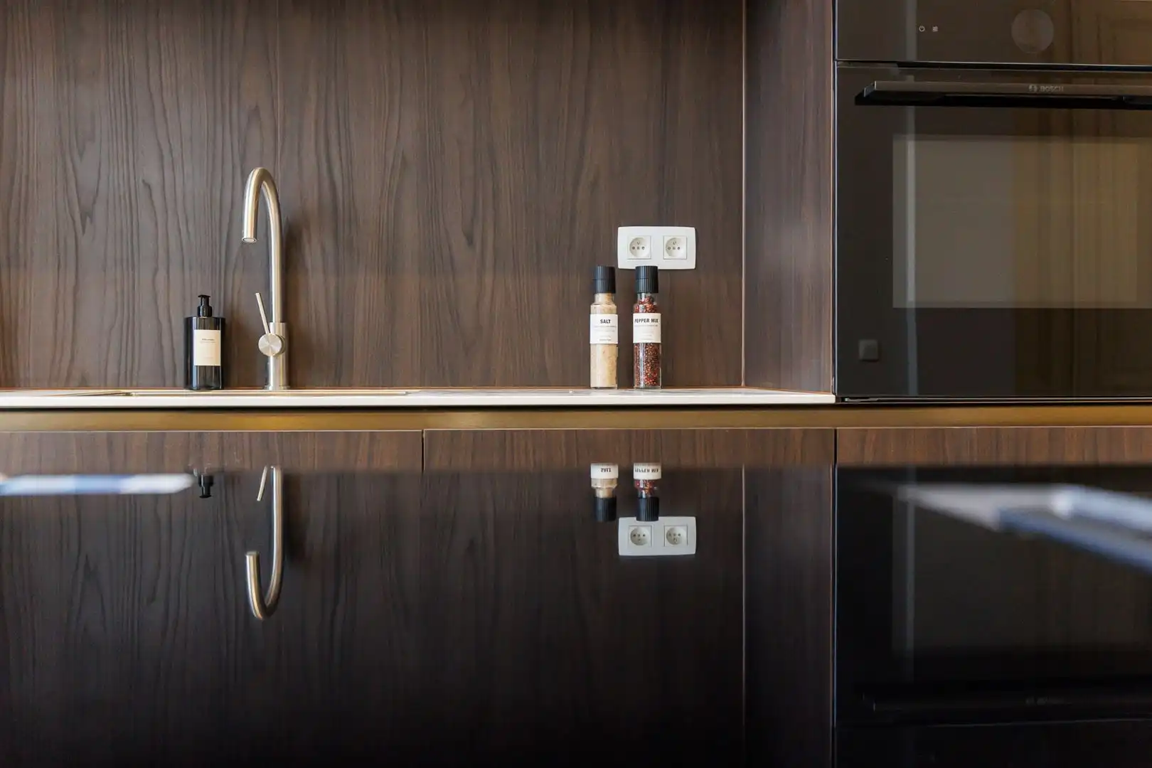 Renovatie met Parijse flair & stadstuin foto 16