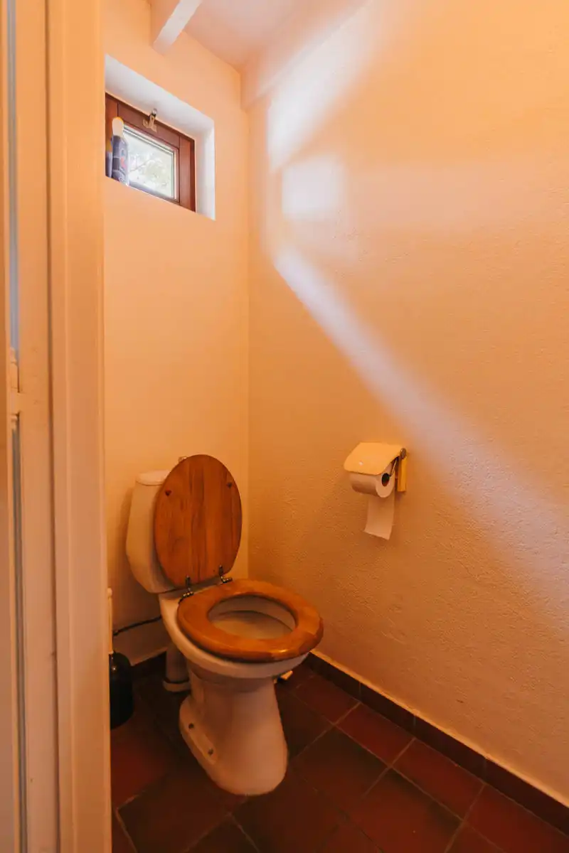 Gezellige en ruime laagbouwvilla met veel potentieel foto 25