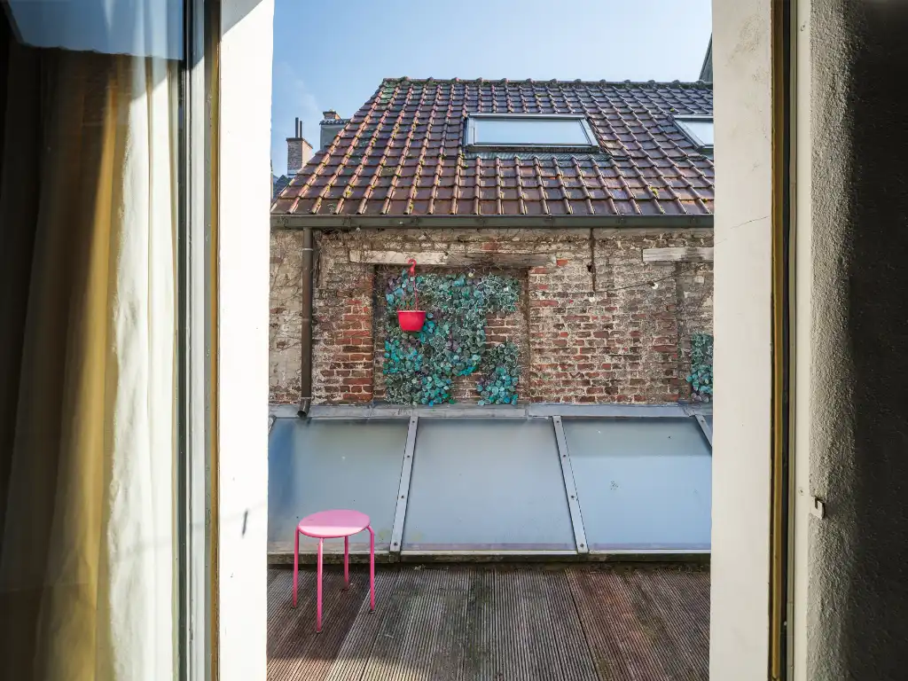 Centrum Gent, karaktervolle woning waar authenticiteit en hedendaagse ruimtelijkheid en architectuur elkaar ontmoeten. foto 14