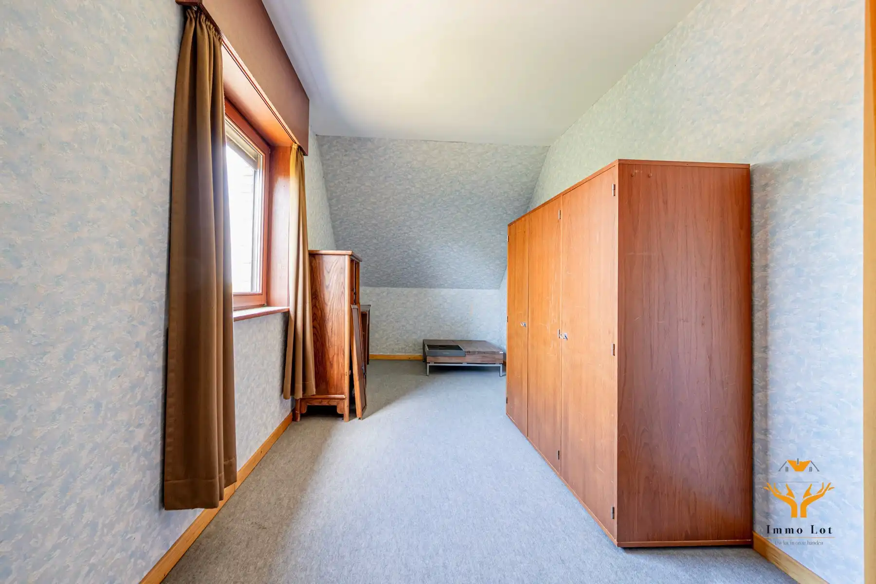 Gezinswoning met 5 slaapkamers en ruime tuin foto 23