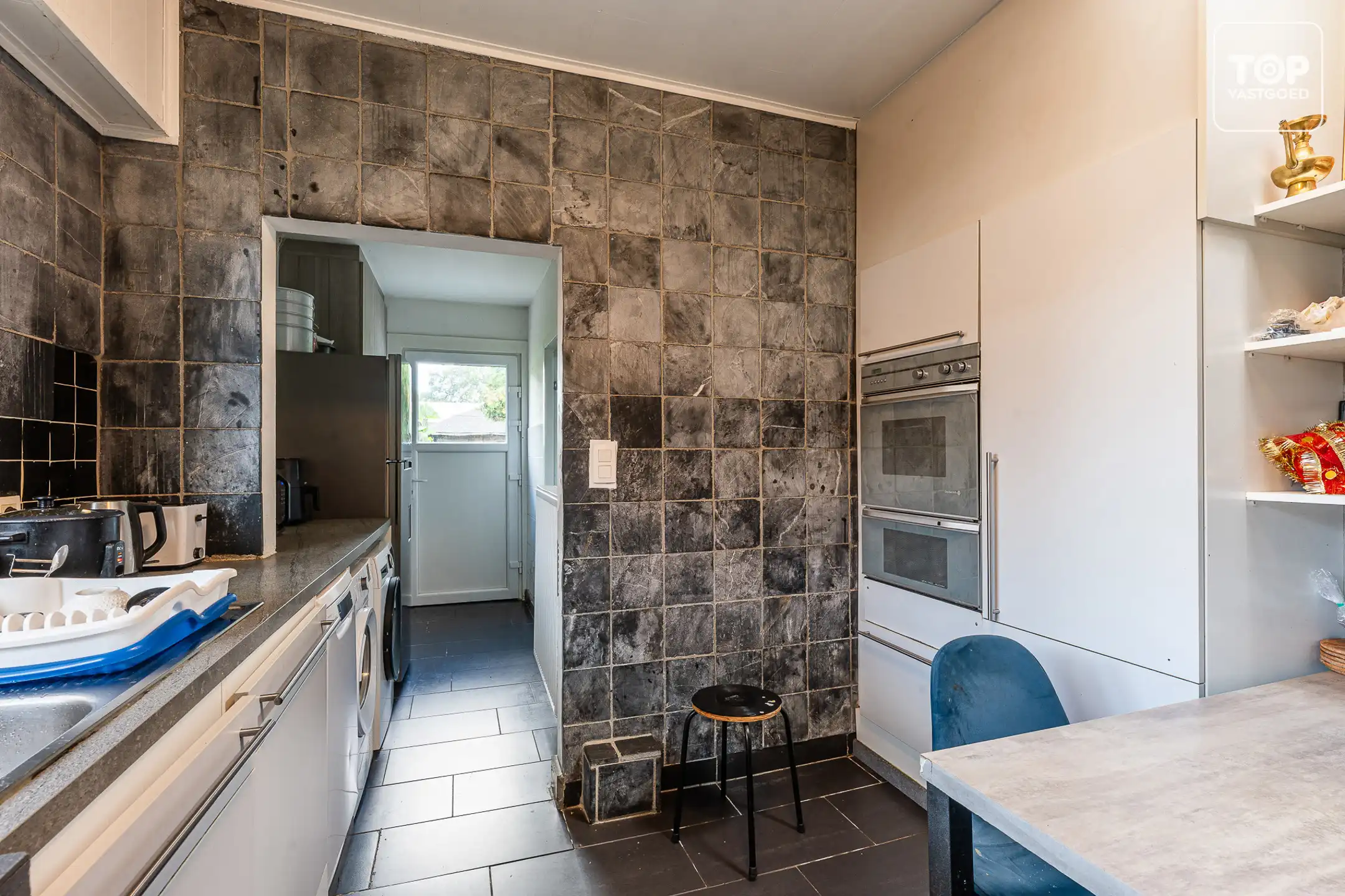Karaktervolle half open woning met mooie gevel.  foto 13