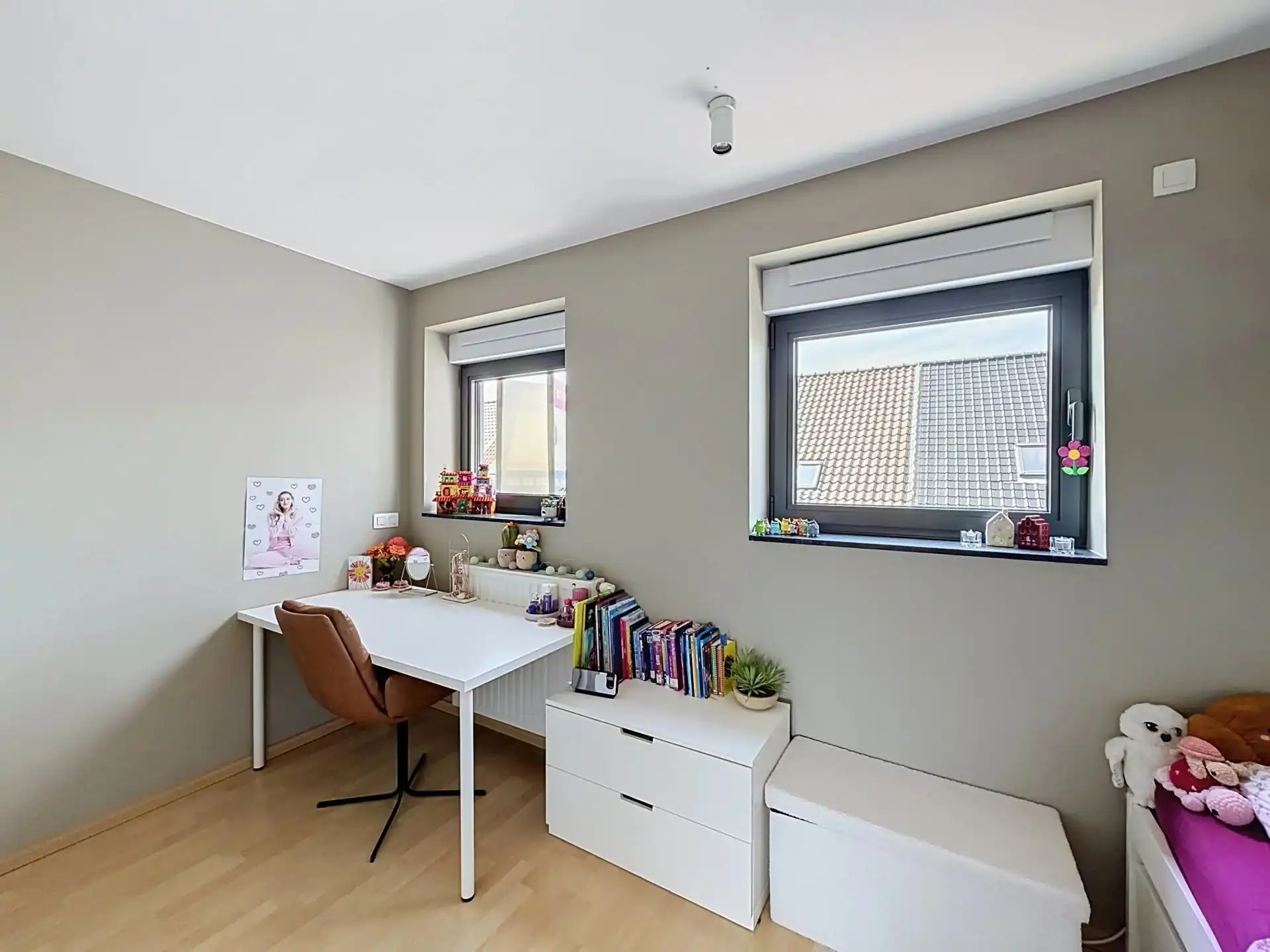 Luxe triplex met dubbele garage, 5 slaapkamers en 2 badkamers  in hartje Mol centrum foto 35