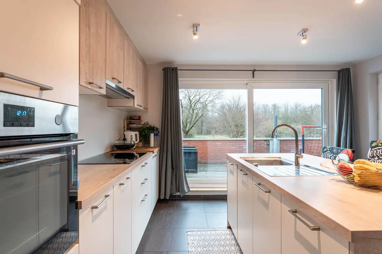 Opbrengsteigendom met 2 verhuurde appartementen in rustige omgeving te Sint-Truiden foto 4