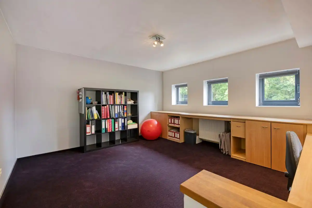 Karaktervolle viergevel woning op 24 are in Grimbergen – wonen en werken op toplocatie foto 19