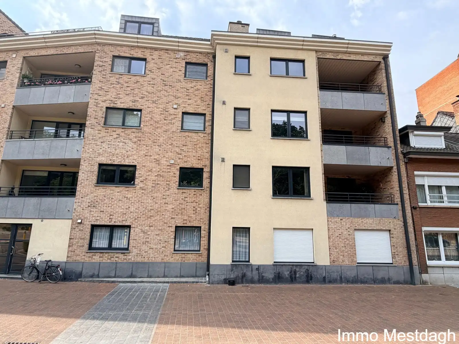 Lichtrijk en ruim appartement met 3 terrassen en autostaanplaats in het centrum van Diest foto 34