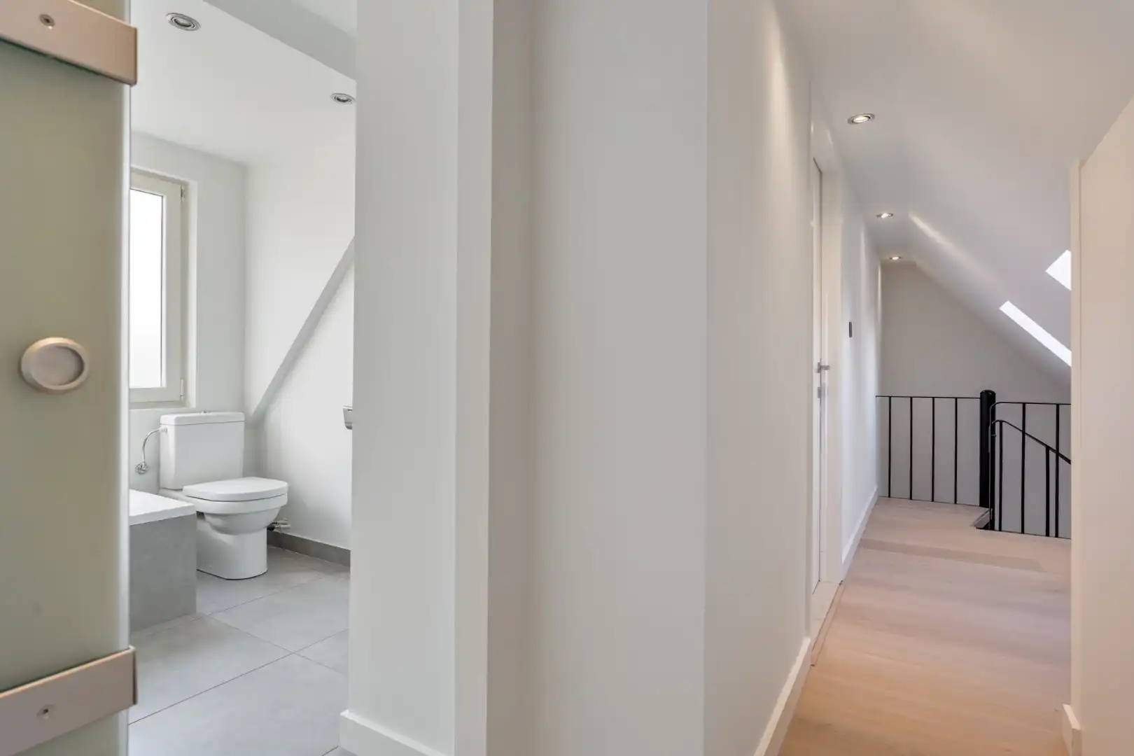 Gezellige, instapklare stadswoning in het centrum van Maaseik grenzend aan de groene wal!  foto 31