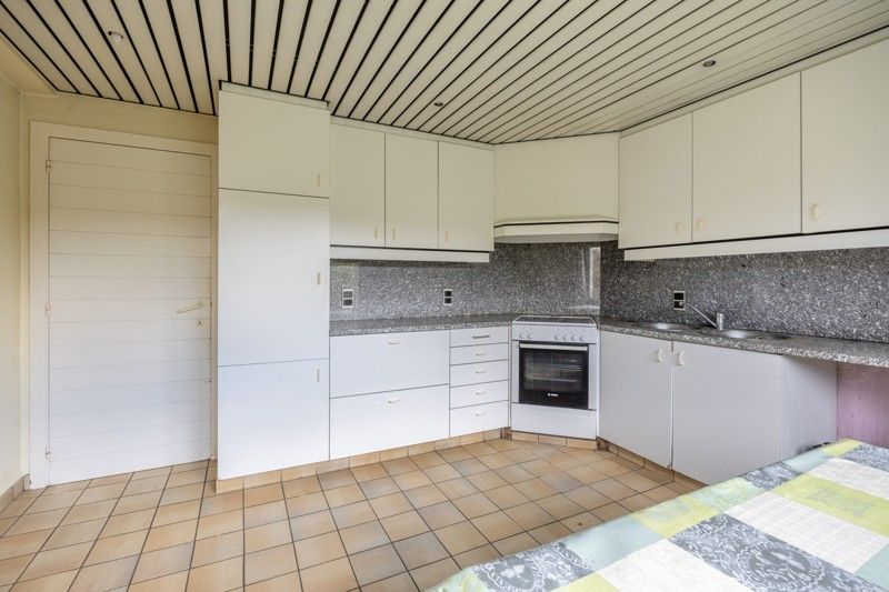 Woning, open bebouwing met naastliggende, grote loods op 18are foto 17