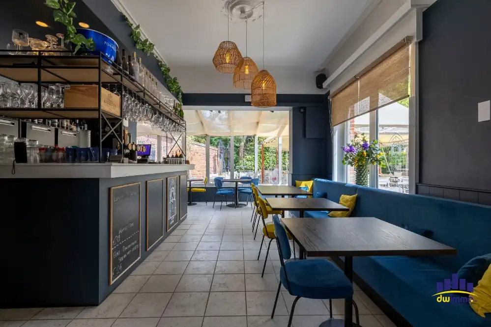 Instapklaar eetcafé met groot terras over te nemen in Deerlijk foto 5