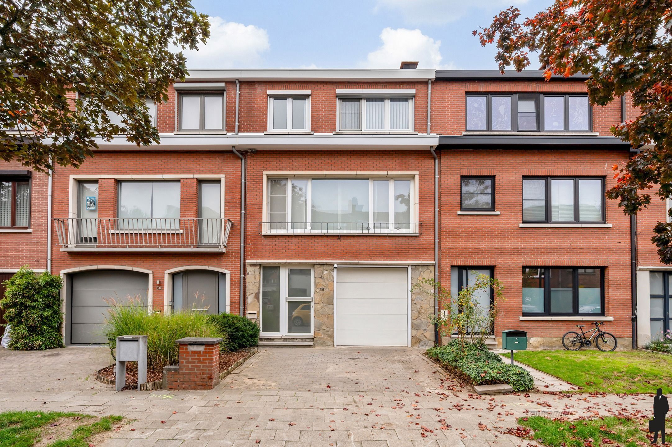 Schitterende woning met ruime tuin foto {{pictureIndex}}