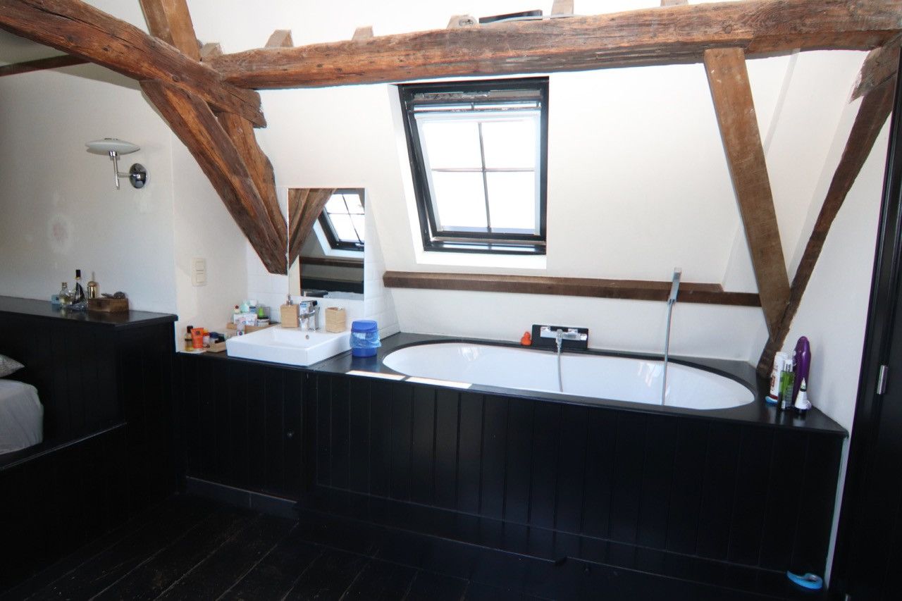 Duplex met tof terras in authentiek gebouw foto 10