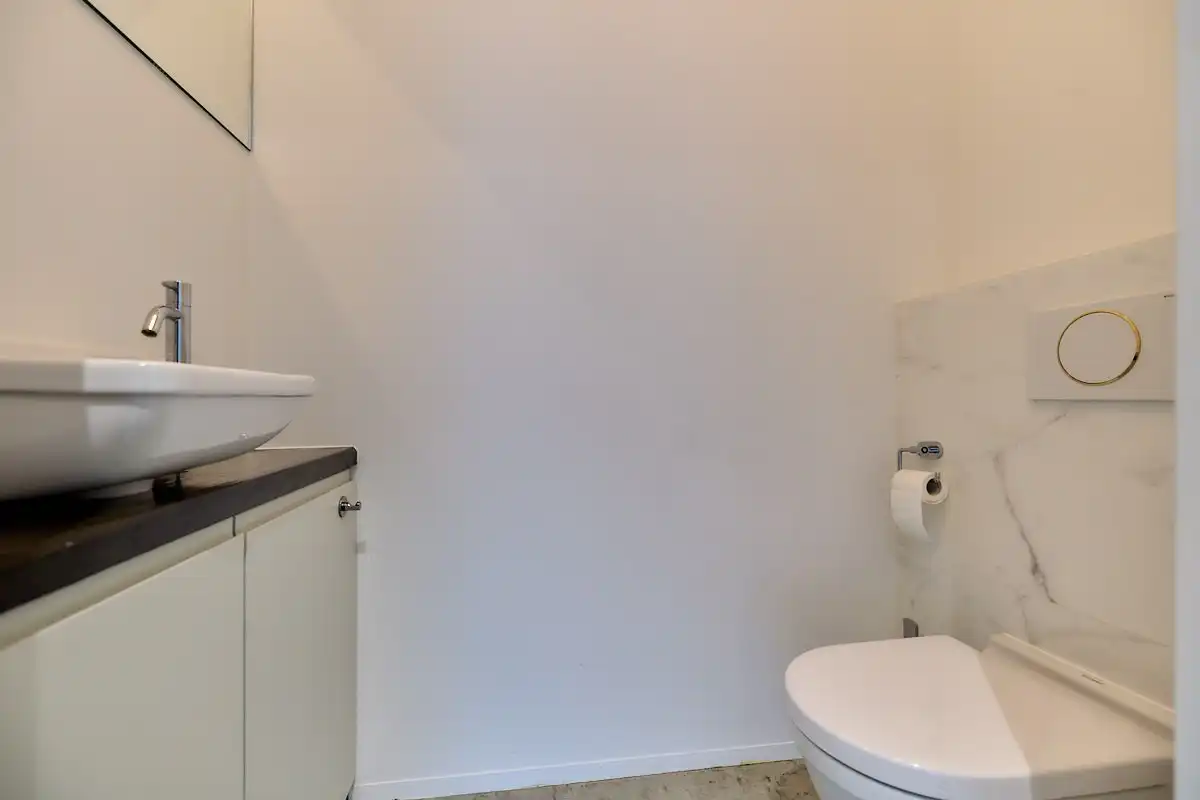 Exceptioneel en luxueus gerenoveerd 19e eeuws duplex dakappartement midden in de binnenstad. foto 22