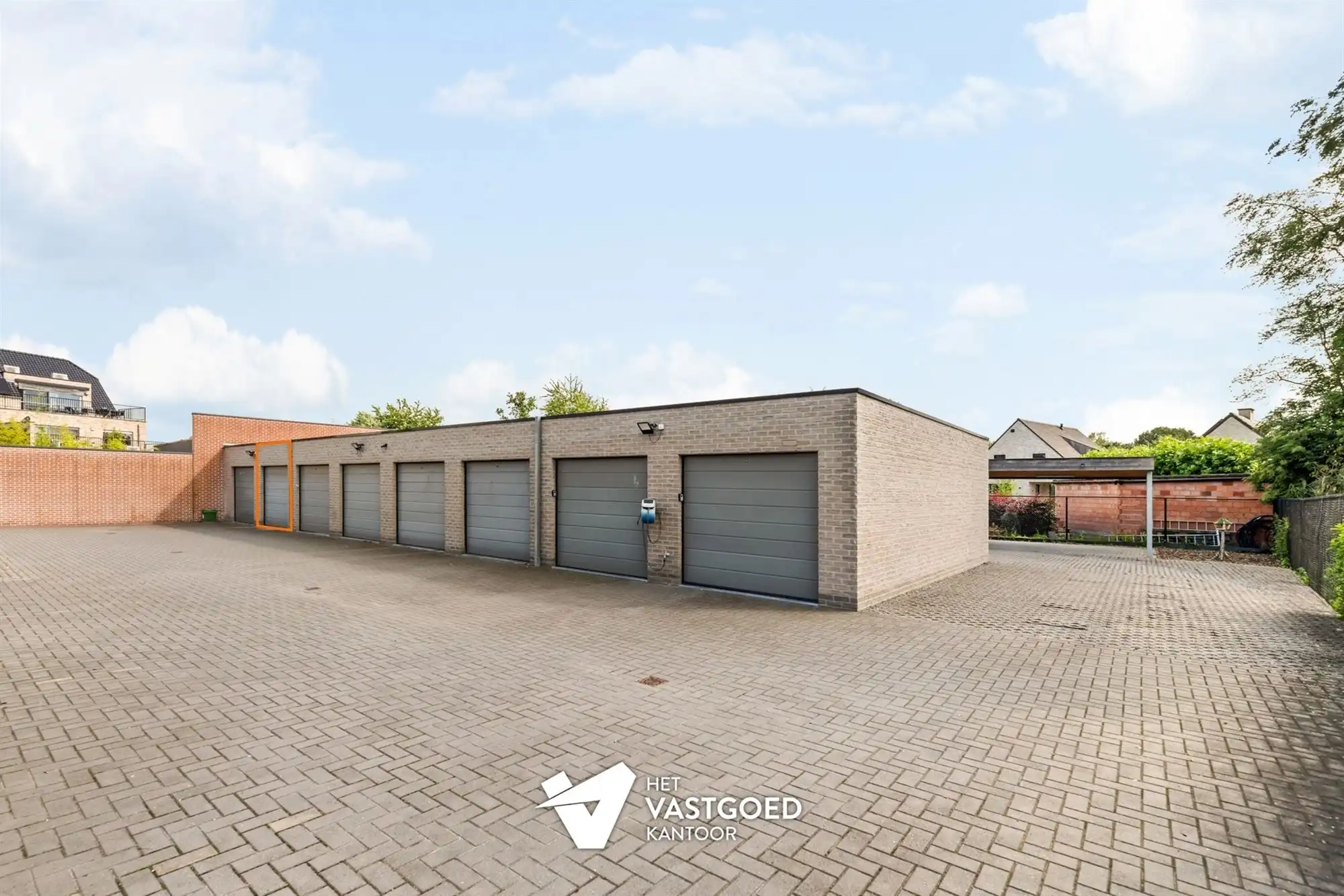 RECENT APPARTEMENT (87M²) MET 2 SLAAPKAMERS, TERRAS, GARAGE MET APARTE BERGING EN CARPORT TE HULSHOUT foto 26