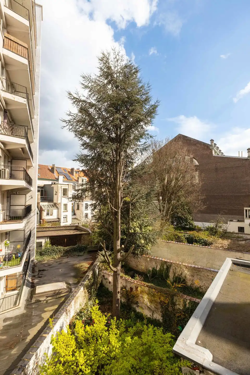 Europese wijk, lichtrijk 2-slaapkamerappartement foto 15